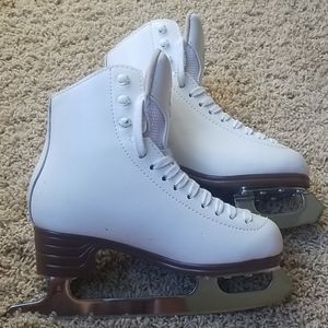 Figure Skates